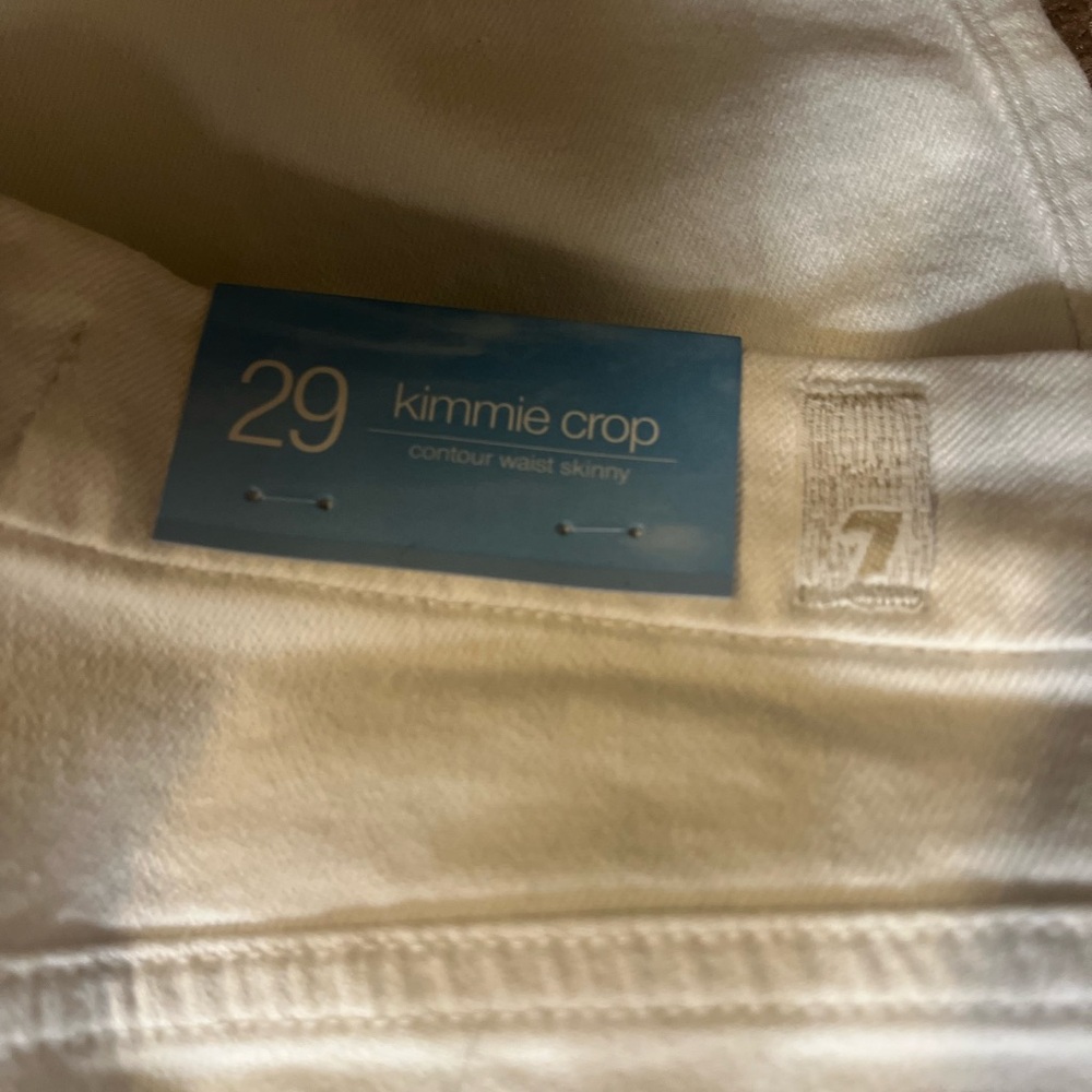 Size 29 nwt Blair Kimmie Crop 7 for all Mankind